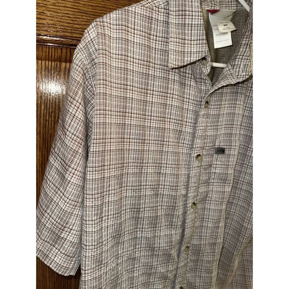 EUC Men's The North Face Shirt Size Medium Vented Button Down Short Sleeve Blend